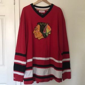 Men's 2XL Chicago Blackhawks Long Sleeved Shirt